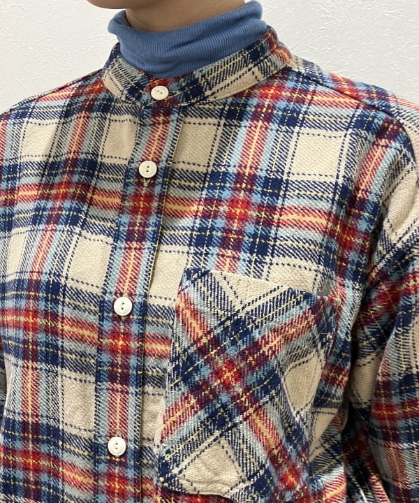 葵さんの「BEAMS WOMEN｜【別注】BUZZ RICKSON'S / チノパンツ」を使ったコーディネート