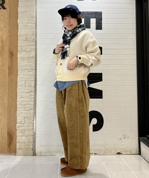 小原 もこさんの「BEAMS WOMEN｜BUZZ RICKSON'S / 別注 シャンブレー ロングスリーブ シャツ」を使ったコーディネート
