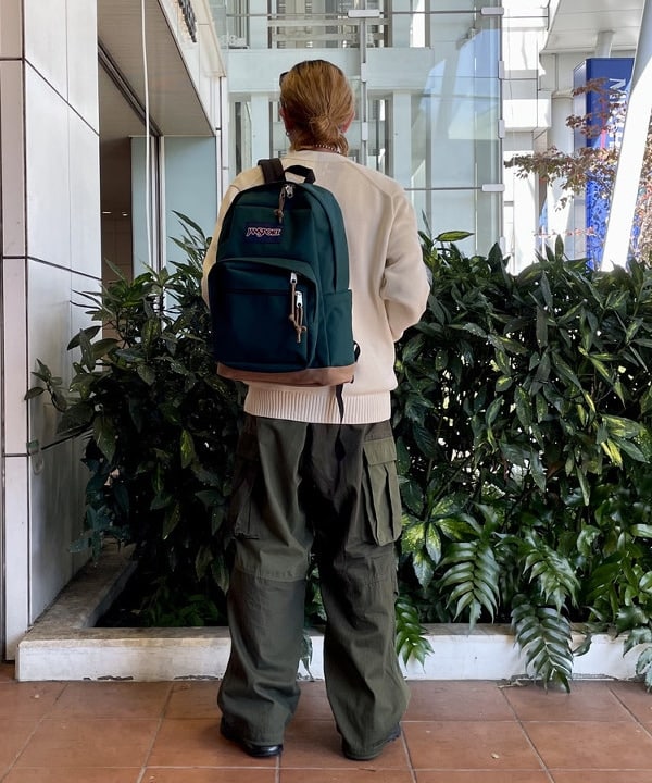 Ryohei Takataさんの「BEAMS WOMEN｜JANSPORT / Right Pack」を使ったコーディネート