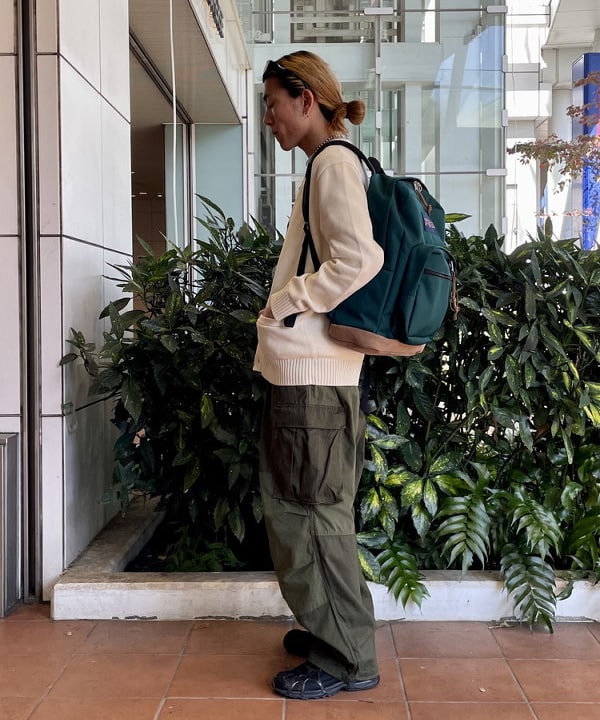 Ryohei Takataさんの「BEAMS WOMEN｜JANSPORT / Right Pack」を使ったコーディネート