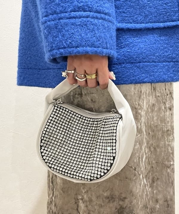 あさまつ はづきさんの「BEAMS WOMEN｜Ray BEAMS / ライン ストーン バッグ」を使ったコーディネート