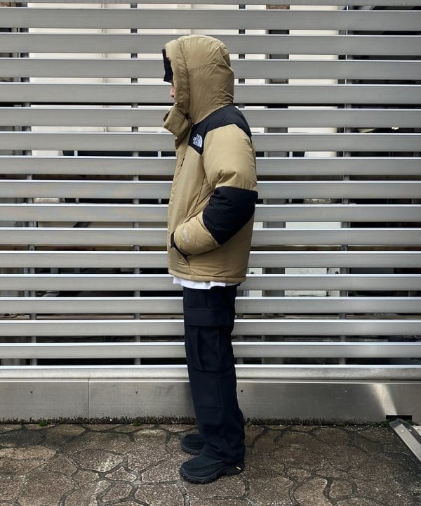 ホサカさんの「BEAMS WOMEN｜GRAMICCI &times; BEAMS / 別注 POLARTEC（R) カーゴパンツ」を使ったコーディネート