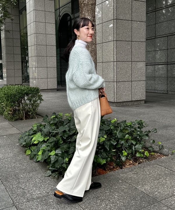 大浦 栞さんの「BEAMS WOMEN｜」を使ったコーディネート