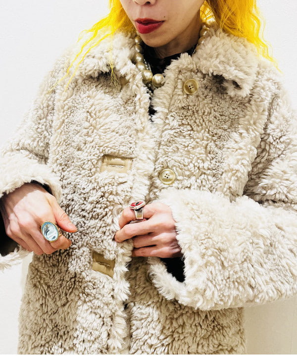 ひるてぃさんの「BEAMS WOMEN｜bLicensceLL × Ray BEAMS / 別注 ボディ ベルト」を使ったコーディネート