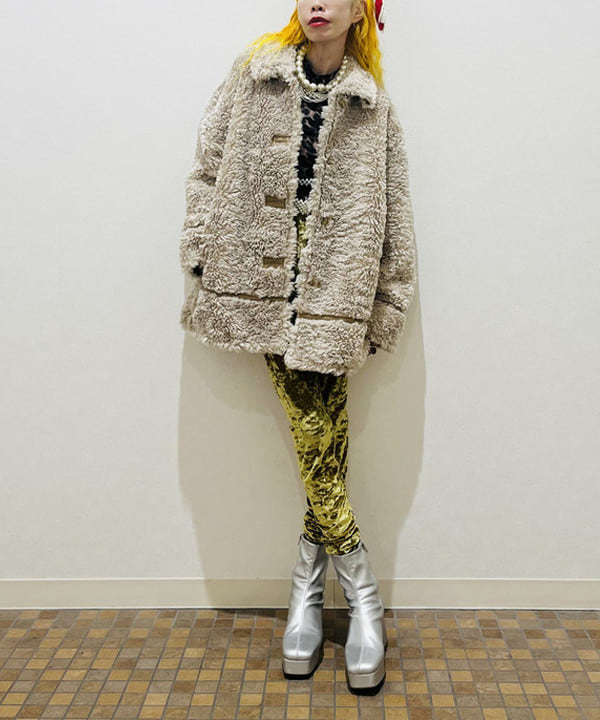 ひるてぃさんの「BEAMS WOMEN｜bLicensceLL × Ray BEAMS / 別注 ボディ ベルト」を使ったコーディネート