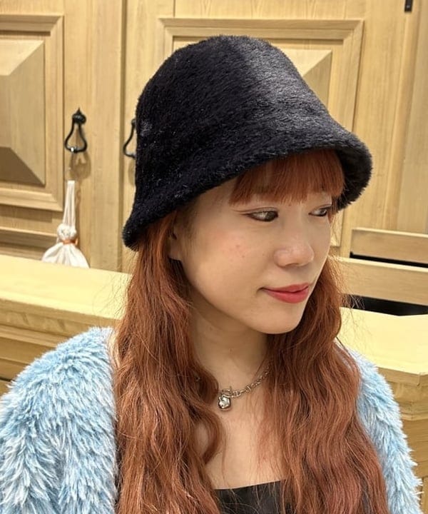 オカベ　アヤカさんの「BEAMS WOMEN｜Ray BEAMS / シャギー ベルハット」を使ったコーディネート
