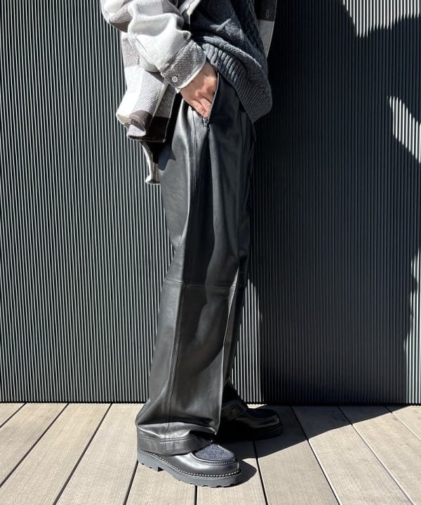 平柳 楓馬さんの「BEAMS WOMEN｜BEAMS PLUS / Casket Wool Herringbone」を使ったコーディネート