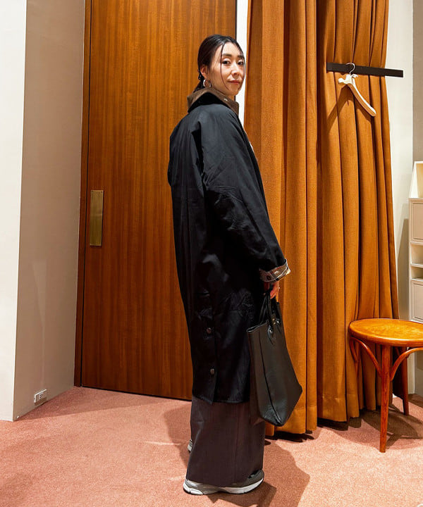 川口 恵さんの「BEAMS WOMEN｜Barbour  / 別注 EXMOOR コート」を使ったコーディネート