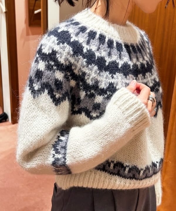 川口 恵さんの「BEAMS WOMEN｜Barbour  / 別注 EXMOOR コート」を使ったコーディネート