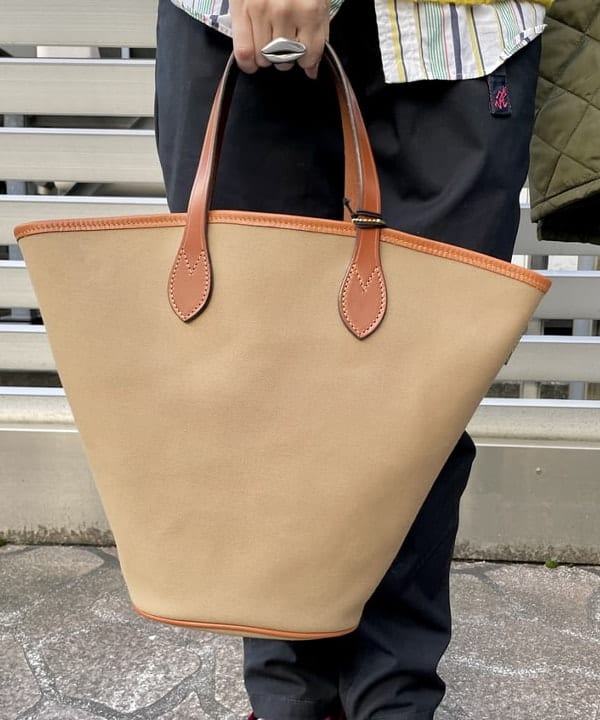 コウリキ　マミさんの「BEAMS WOMEN｜Brady / TAMAR S」を使ったコーディネート