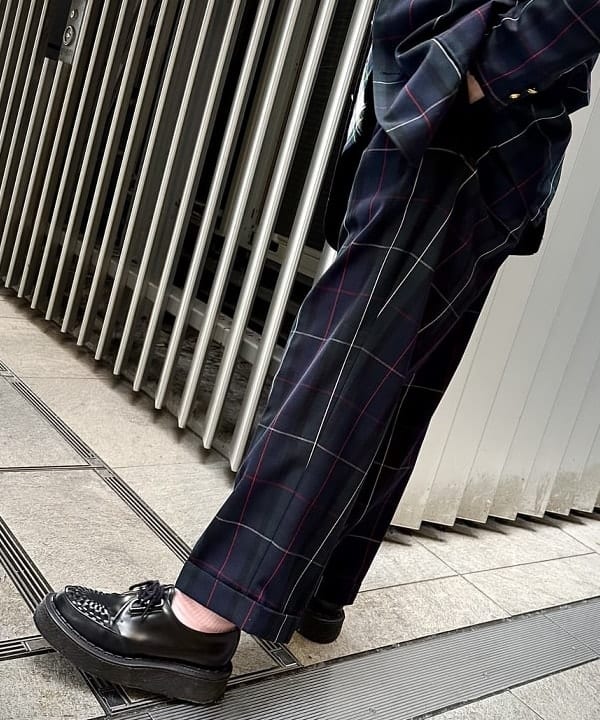 林 義人さんの「オックスフォード ボタンダウン シャツ」を使ったコーディネート