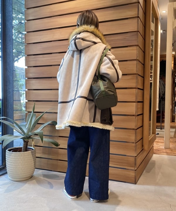 Kaoru Sakumaさんの「BEAMS WOMEN｜UNITED CARR × BEAMS BOY / 別注 B-7」を使ったコーディネート