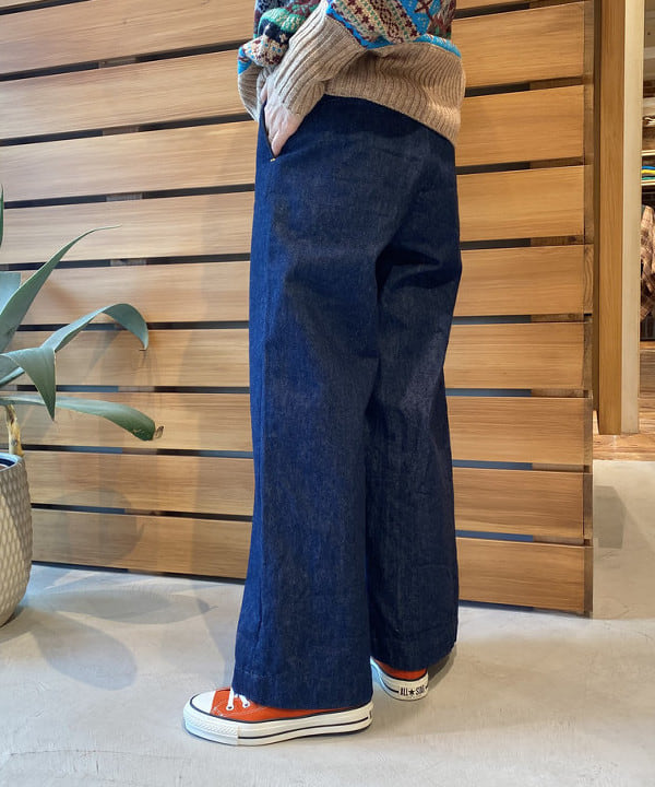 Kaoru Sakumaさんの「BEAMS WOMEN｜UNITED CARR × BEAMS BOY / 別注 B-7」を使ったコーディネート