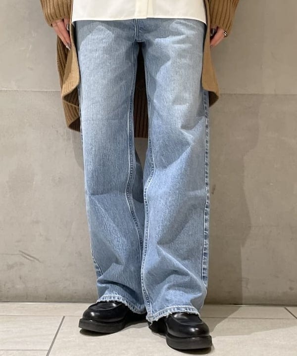 高木 菜央さんの「BEAMS WOMEN｜upper hights / THE NIECE デニムパンツ」を使ったコーディネート
