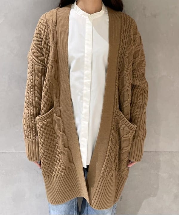 高木 菜央さんの「BEAMS WOMEN｜upper hights / THE NIECE デニムパンツ」を使ったコーディネート
