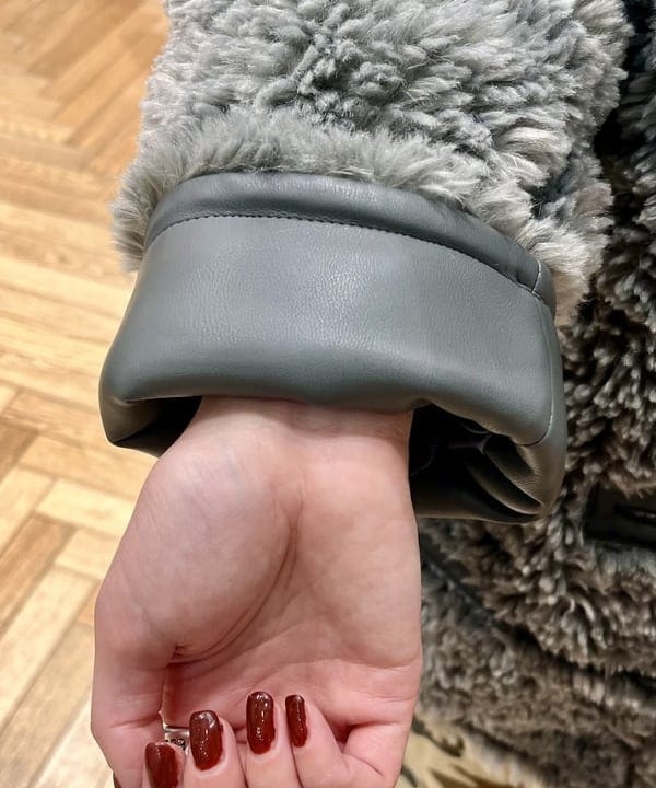 イトウミサキさんの「BEAMS WOMEN｜Otro Accesorio / メッセージ リング」を使ったコーディネート