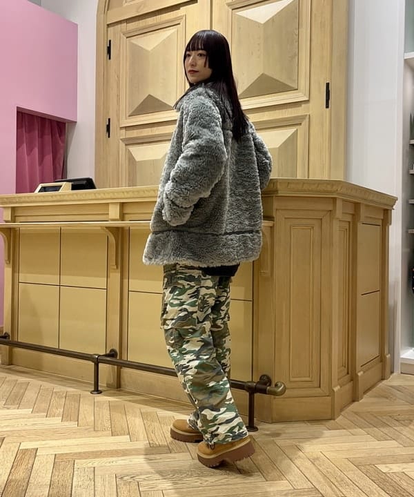 イトウミサキさんの「BEAMS WOMEN｜Otro Accesorio / メッセージ リング」を使ったコーディネート