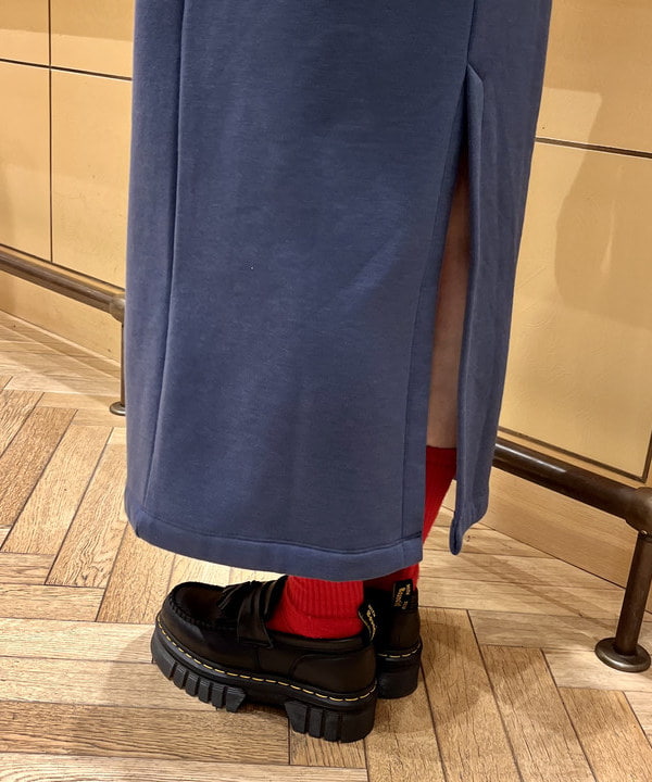 イトウミサキさんの「BEAMS WOMEN｜Otro Accesorio / メッセージ リング」を使ったコーディネート