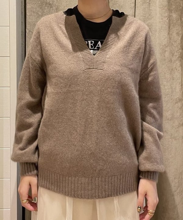 松本 佳菜子さんの「BEAMS WOMEN｜ART-BROWN / ヘアー カーフ ベルト」を使ったコーディネート