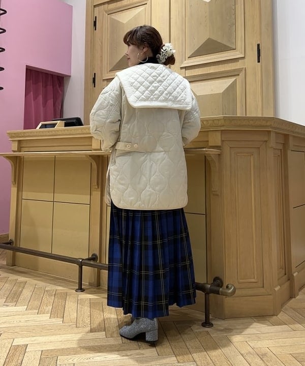 渡邊 舞さんの「BEAMS WOMEN｜キルティング ノーカラー ブルゾン」を使ったコーディネート