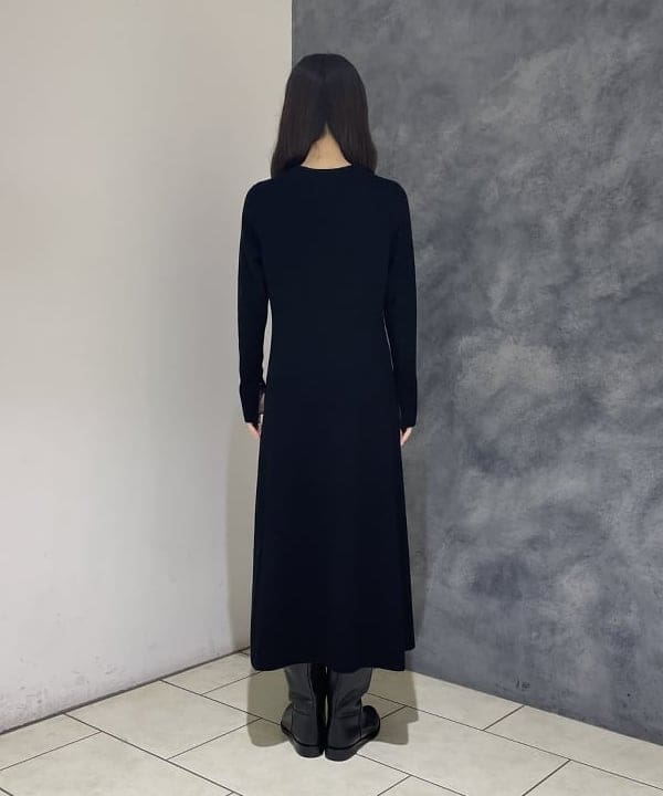 高木 菜央さんの「BEAMS WOMEN｜Demi-Luxe BEAMS / ジョッキー ロングブーツ」を使ったコーディネート
