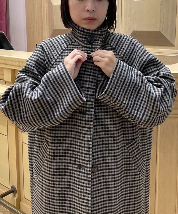 キホさんの「BEAMS WOMEN｜Ray BEAMS / チェック スタンドカラー コート」を使ったコーディネート