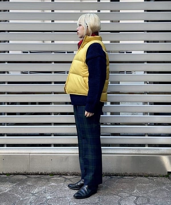 ナツハさんの「BEAMS WOMEN｜BEAMS BOY / ポリエステル ウール シンチ バック スラックス」を使ったコーディネート