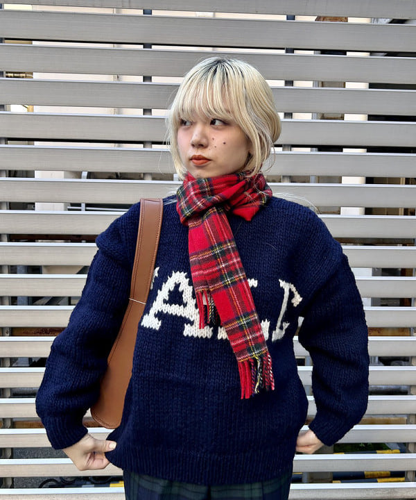ナツハさんの「BEAMS WOMEN｜BEAMS BOY / ポリエステル ウール シンチ バック スラックス」を使ったコーディネート