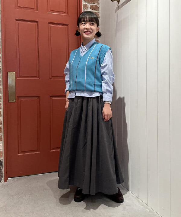 ナガオカ サキさんの「BEAMS WOMEN｜BEAMS BOY / がま口 ビッグ ポーチ」を使ったコーディネート