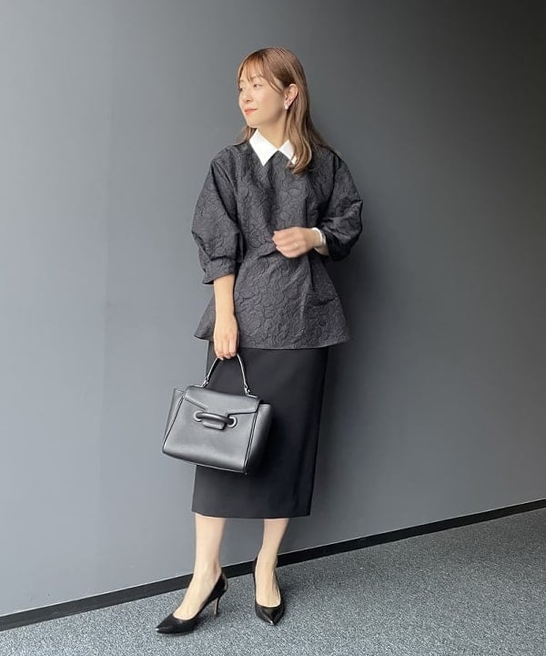 住吉　明佳さんの「BEAMS WOMEN｜フクレ織りジャカード アタッチドカラー ブラウス＊」を使ったコーディネート