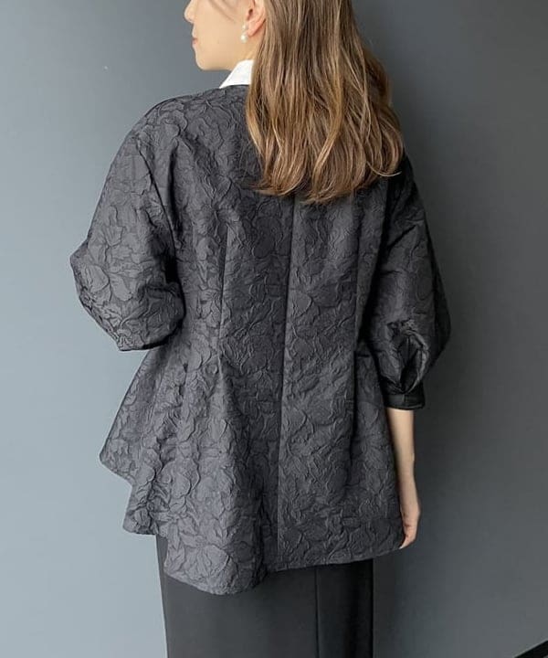 住吉　明佳さんの「BEAMS WOMEN｜フクレ織りジャカード アタッチドカラー ブラウス＊」を使ったコーディネート