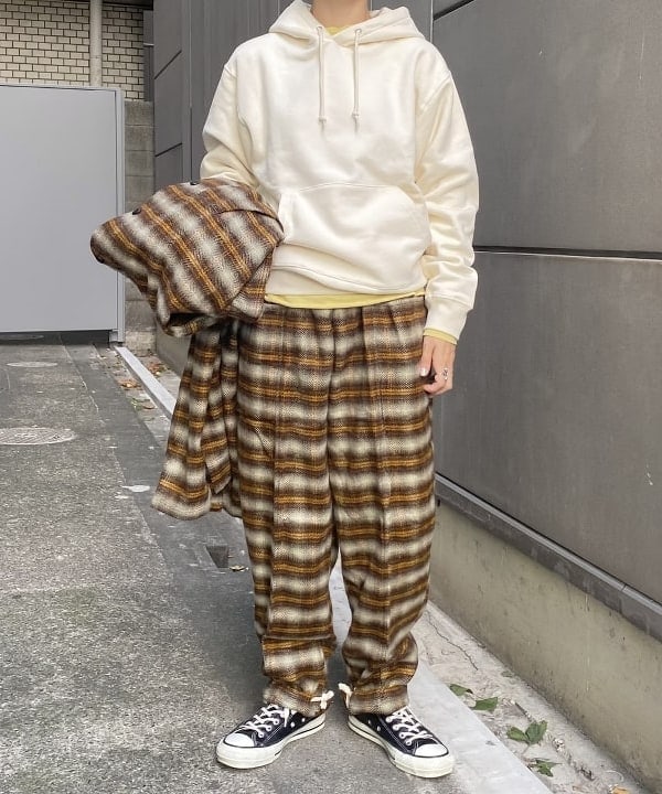 Kaoru Sakumaさんの「BEAMS WOMEN｜SCREEN STARS × BEAMS BOY / 別注 スウェット パーカー」を使ったコーディネート