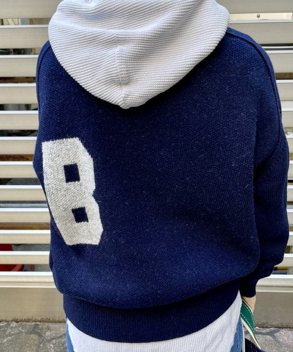 コウリキ　マミさんの「BEAMS WOMEN｜L.L.Bean × BEAMS PLUS ＆ BEAMS BOY / Deep Bottom Deluxe Boat and Tote Mini」を使ったコーディネート