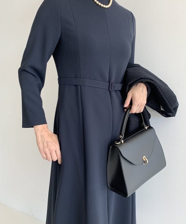 桑原 ふみさんの「BEAMS WOMEN｜GIANNI NOTARO / 別注 フラップ ハンドバッグ」を使ったコーディネート