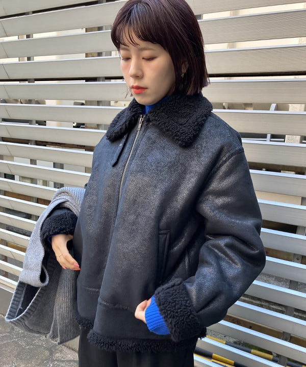 SAKAIさんの「BEAMS WOMEN｜Ray BEAMS / 14G リブ タートルネック ニット」を使ったコーディネート