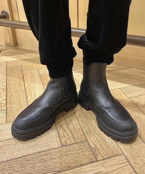 イトウミサキさんの「BEAMS WOMEN｜Otro Accesorio / メッセージ リング」を使ったコーディネート