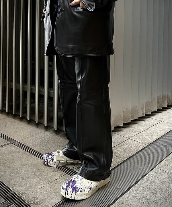 林 義人さんの「BEAMS / レザー バケットハット」を使ったコーディネート