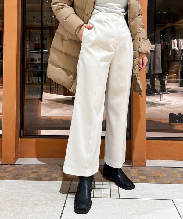 川口 恵さんの「BEAMS WOMEN｜BEAMS BOY / リブ タートル ロングスリーブ」を使ったコーディネート