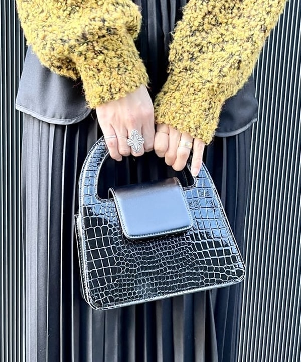 kigoさんの「BEAMS WOMEN｜Ray BEAMS / ミックス ブークレー ハイネック ニット」を使ったコーディネート