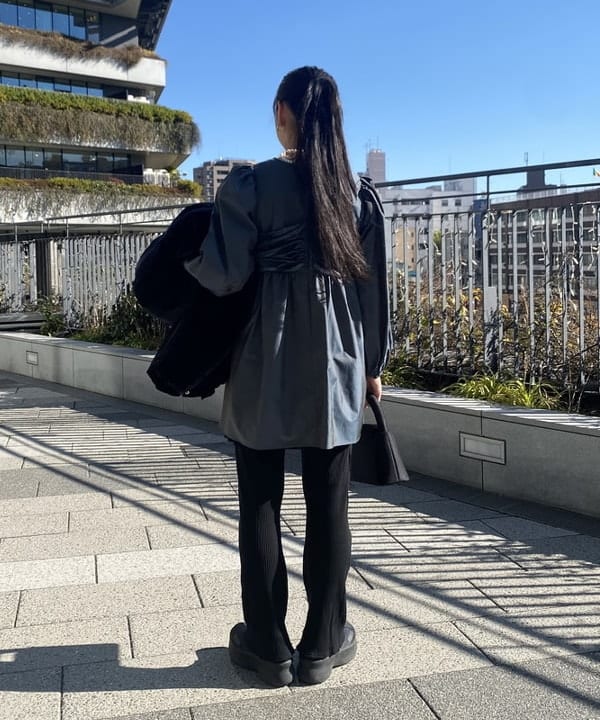 ayaさんの「BEAMS WOMEN｜Ray BEAMS / ダブル フリル パール ネックレス」を使ったコーディネート