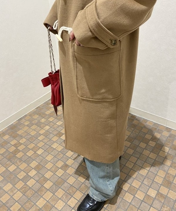 吉田 花さんの「BEAMS WOMEN｜Ray BEAMS / トグルボタン スタンドカラー コート」を使ったコーディネート
