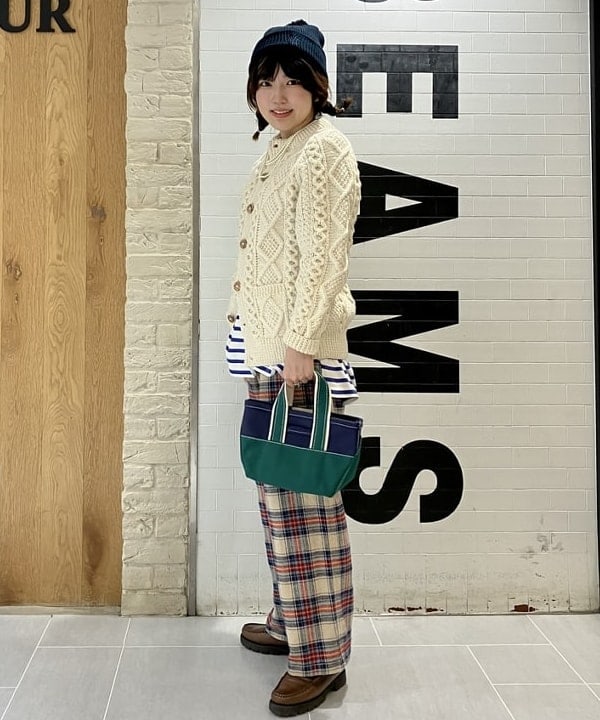 小原 もこさんの「BEAMS WOMEN｜L.L.Bean × BEAMS PLUS ＆ BEAMS BOY / Deep Bottom Deluxe Boat and Tote Mini」を使ったコーディネート