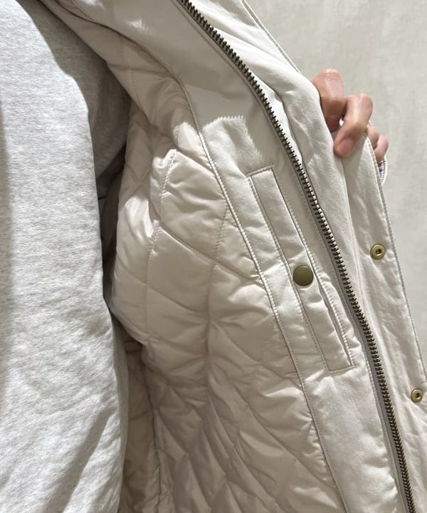 平柳 楓馬さんの「BEAMS WOMEN｜BEAMS / ワイドフィット デニムパンツ」を使ったコーディネート