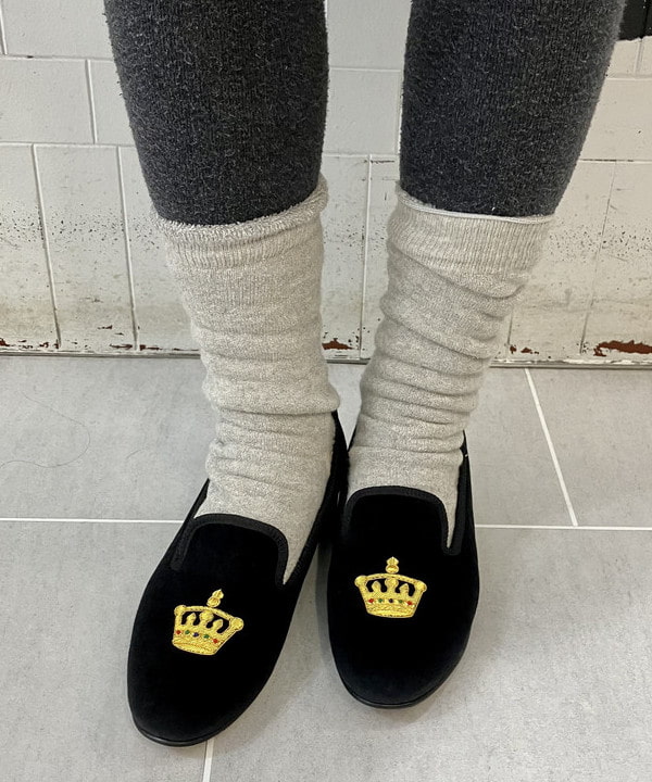 小原 もこさんの「BEAMS WOMEN｜BEAMS BOY / 樹脂 パール ロング ネックレス」を使ったコーディネート