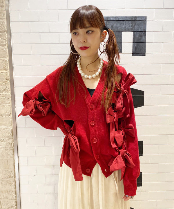 りかちょび/岸本梨佳さんの「BEAMS WOMEN｜Otro Accesorio / フラワー リング」を使ったコーディネート