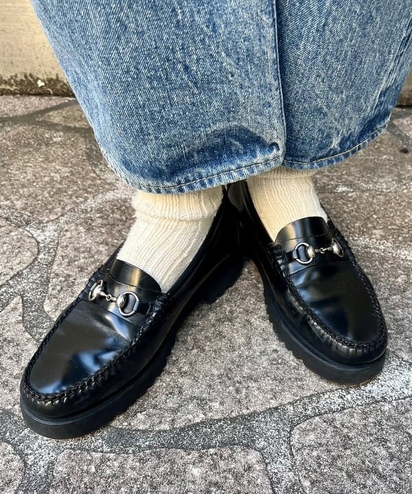 ミナミマリコさんの「BEAMS WOMEN｜BEAMS BOY / 樹脂 パール ロング ネックレス」を使ったコーディネート