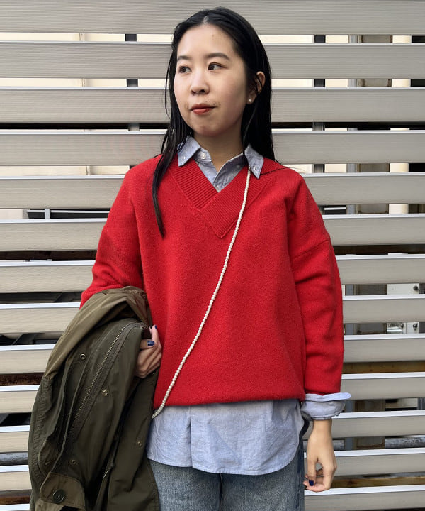 ミナミマリコさんの「BEAMS WOMEN｜BEAMS BOY / 樹脂 パール ロング ネックレス」を使ったコーディネート