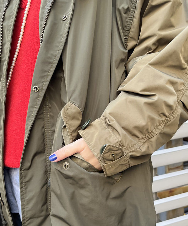 ミナミマリコさんの「BEAMS WOMEN｜BEAMS BOY / 樹脂 パール ロング ネックレス」を使ったコーディネート