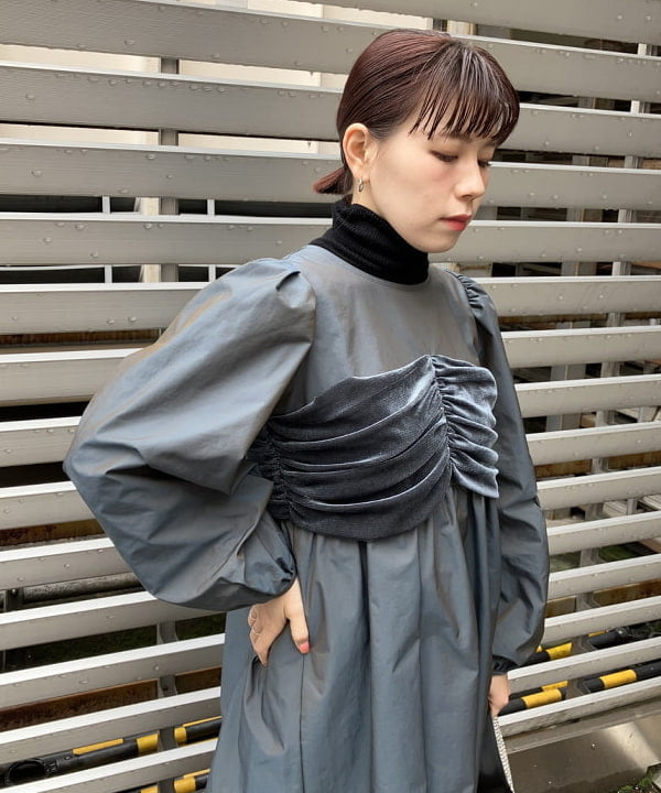 SAKAIさんの「BEAMS WOMEN｜Ray BEAMS / タフタ ビスチェ ミニ ワンピース」を使ったコーディネート