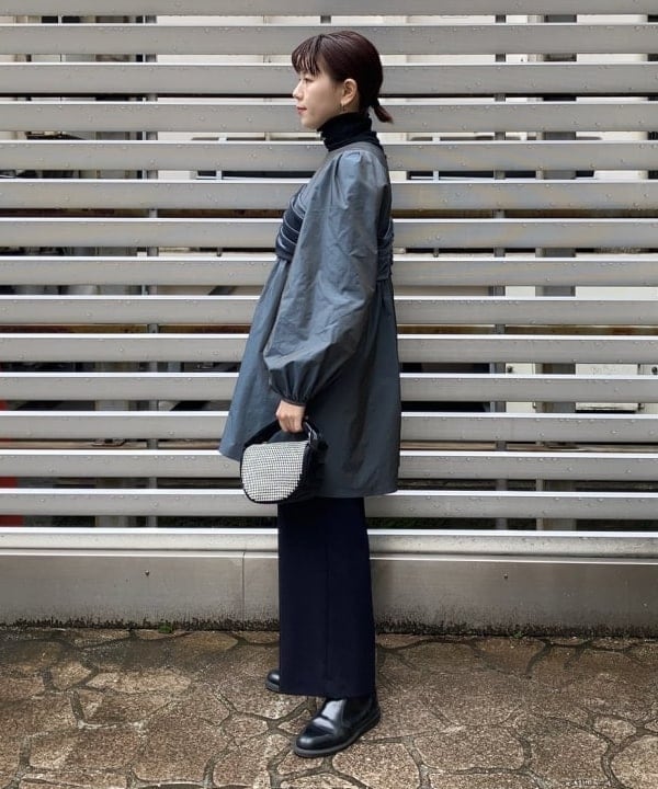 SAKAIさんの「BEAMS WOMEN｜Ray BEAMS / タフタ ビスチェ ミニ ワンピース」を使ったコーディネート
